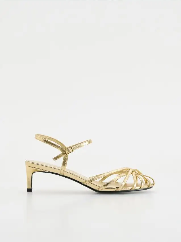 Sandali dorati con tacco Colore oro