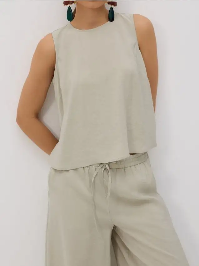 Top liscio in misto modal Colore verde pallido