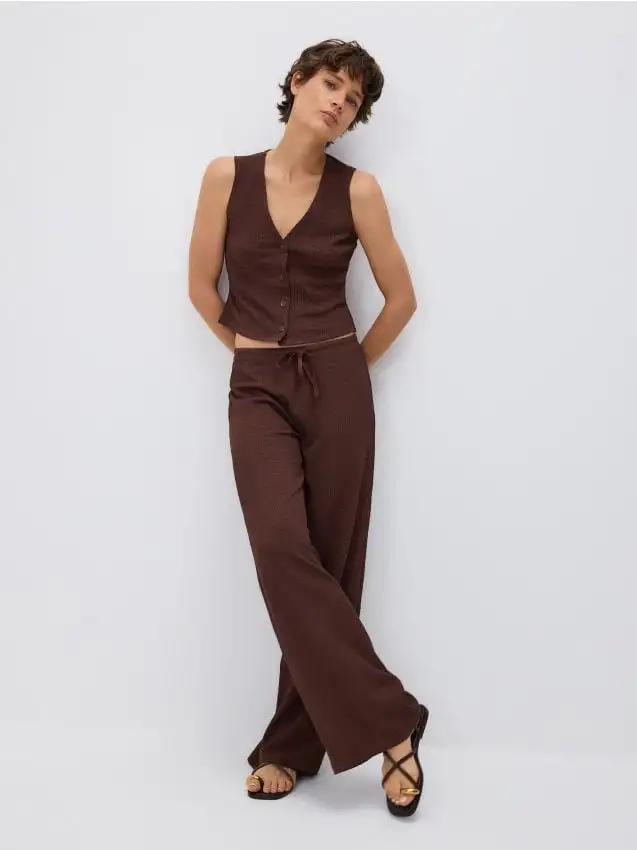 Pantaloni in tessuto strutturato Colore marrone