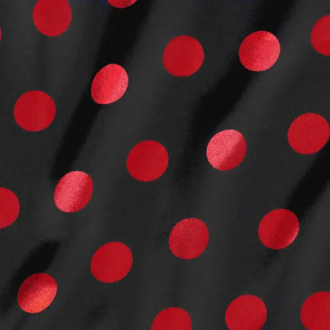 Tessuto satin rosso pois neri