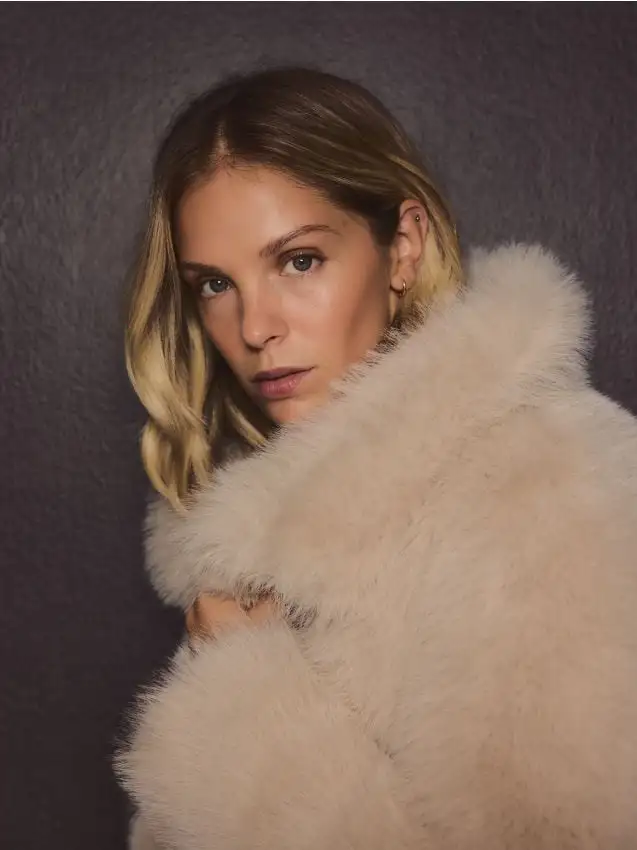 Cappotto in pelliccia sintetica Colore grigio chiaro