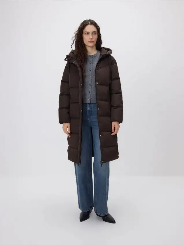 Giacca lunga con cappuccio Colore marrone scuro