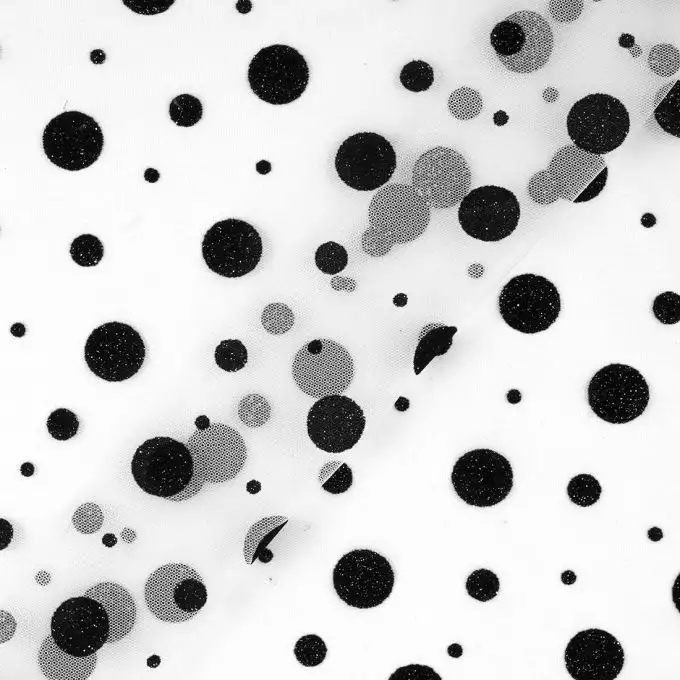 Tulle pois in velluto nero