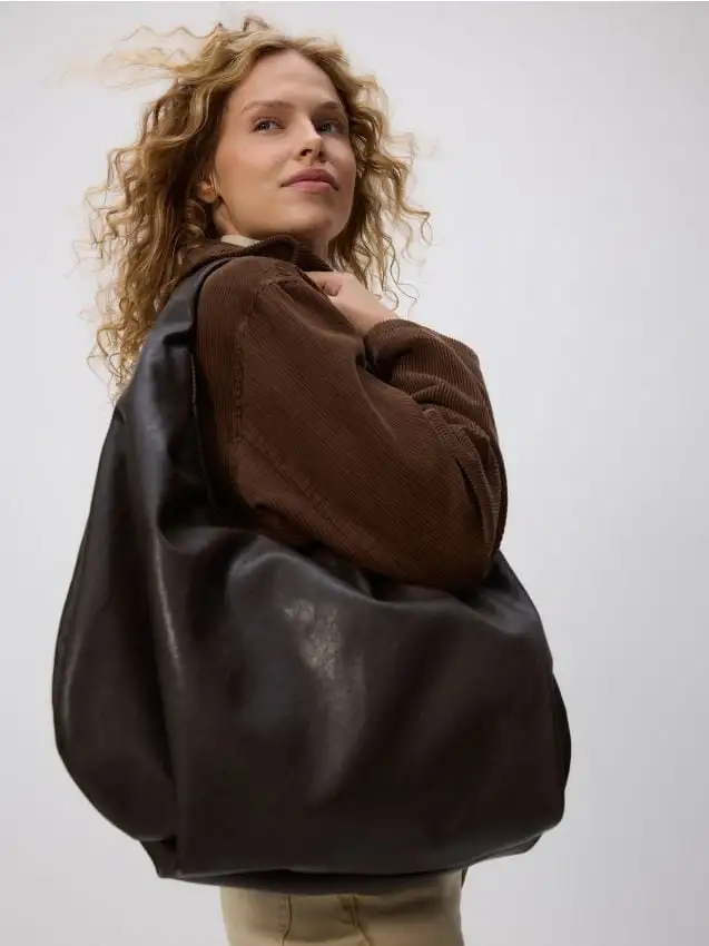 Grande borsa hobo Colore marrone scuro