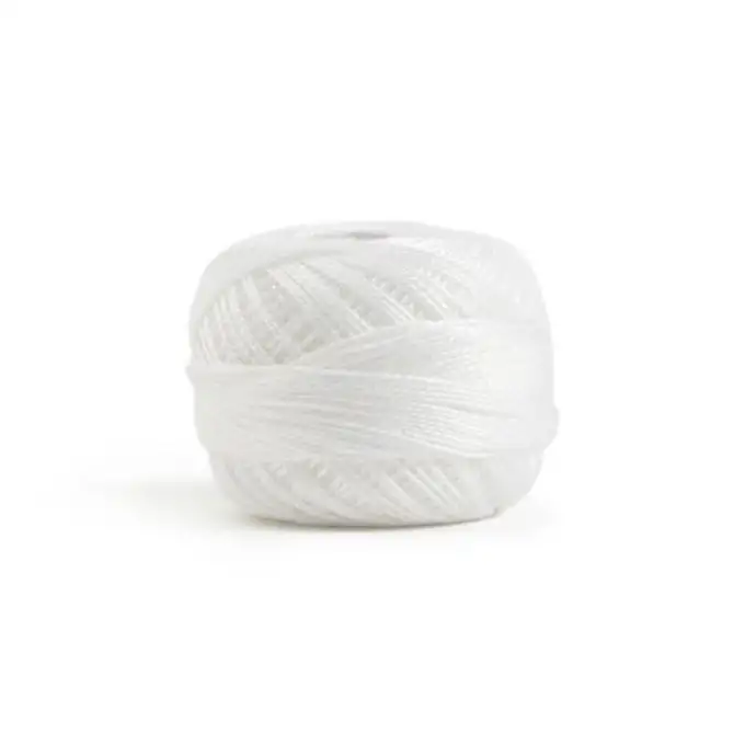 Fili di cotone perlato da ricamo bianco a beige