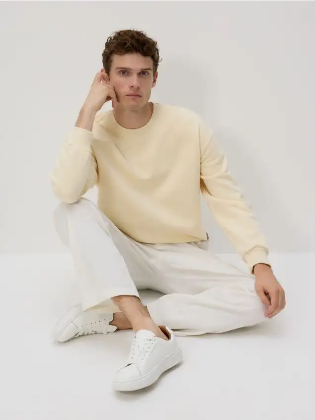 Felpa in misto cotone semplice Colore giallo chiaro