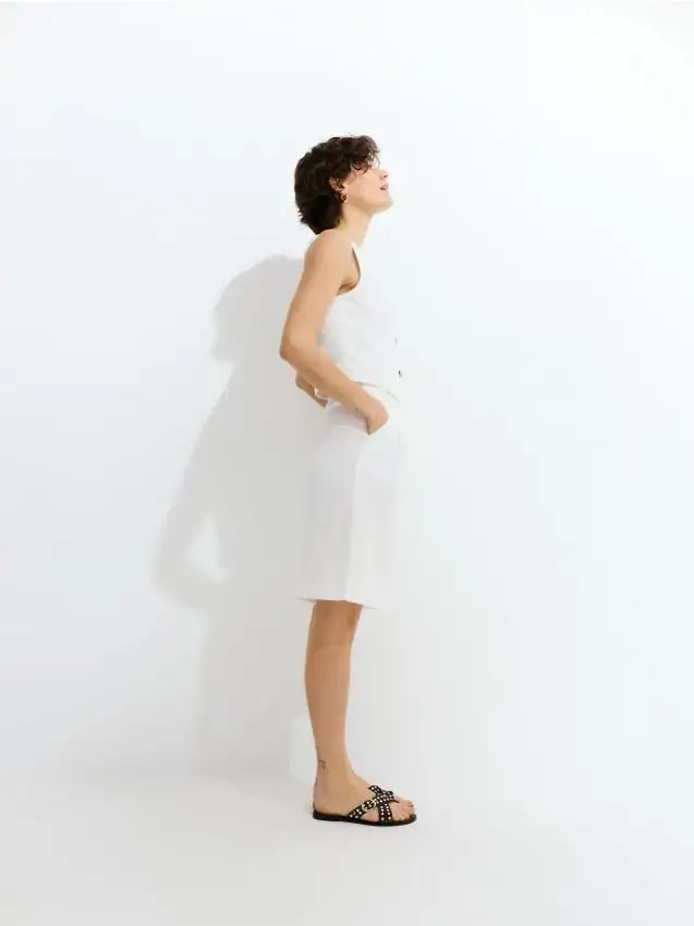 Bermuda con viscosa Colore panna