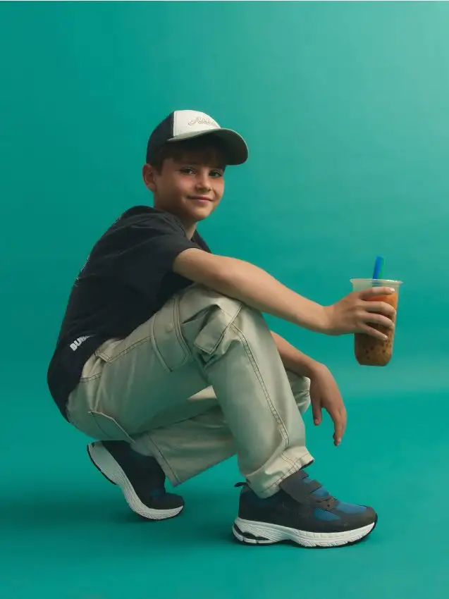 Scarpe con velcro Colore grigio scuro