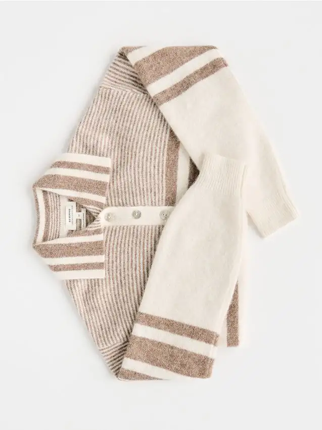 Maglione con colletto Colore panna