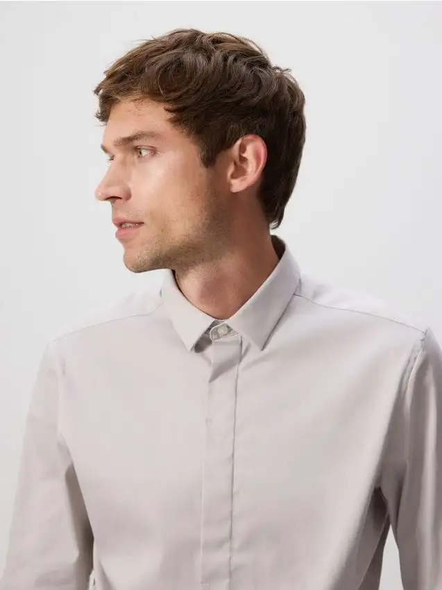 Camicia semplice super slim fit Colore beige