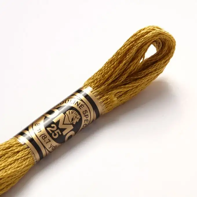 Filato mouliné da ricamo tonalità verdi COL 833