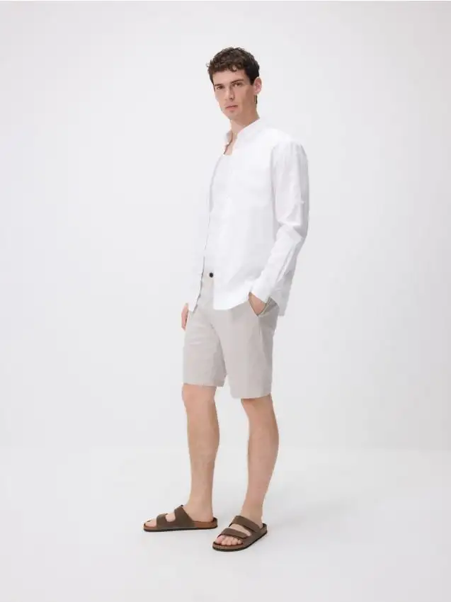 Pantaloncini chino regular Colore grigio chiaro