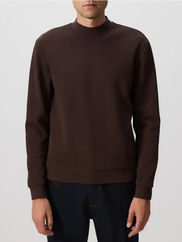 Felpa con collo rialzato Colore maroon