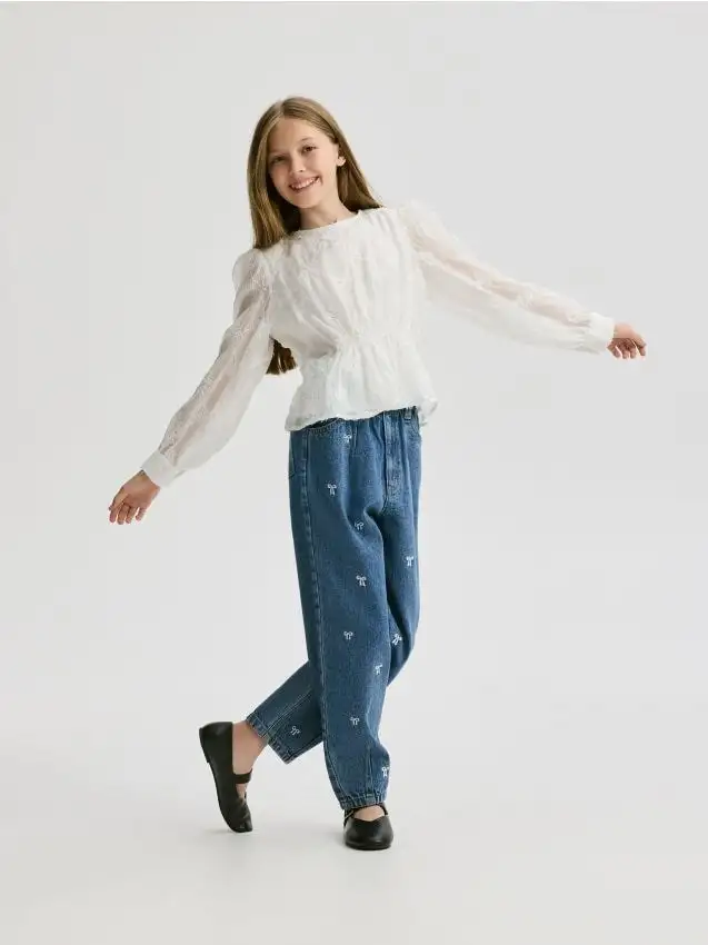 Jeans paperbag ricamati Colore blu