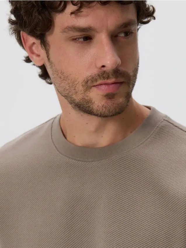 Felpa strutturata Colore beige