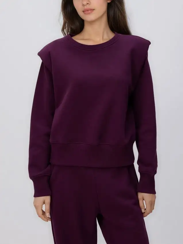 Felpa con pieghe decorative sulle spalle Colore viola scuro