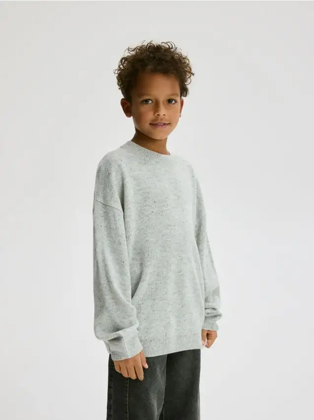 Maglione con toppa decorativa Colore grigio chiaro