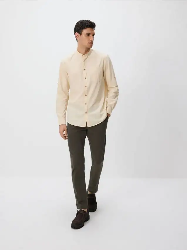 Camicia regular fit con collo rialzato Colore nude