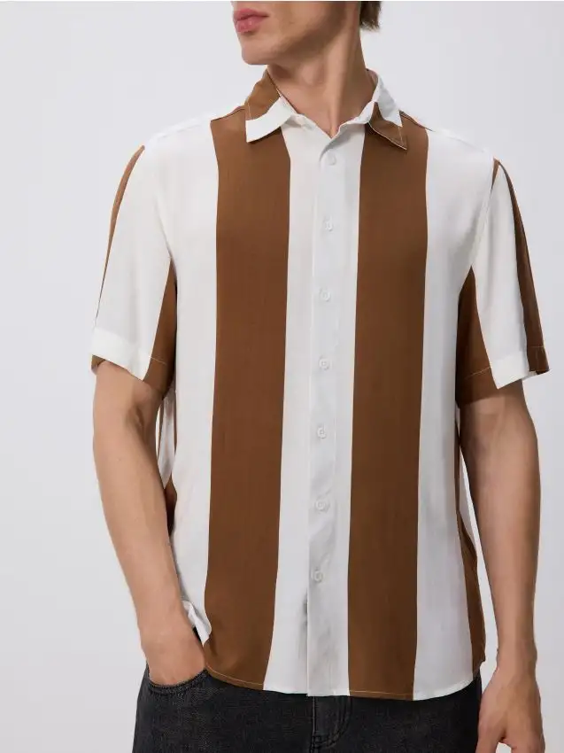 Camicia in viscosa comfort fit Colore marrone