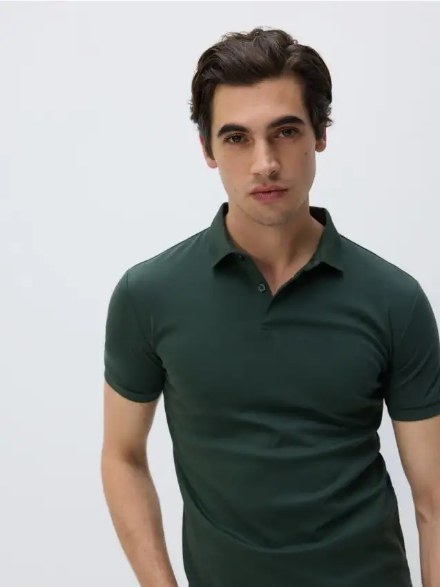 MEN`S POLO Colore verde scuro