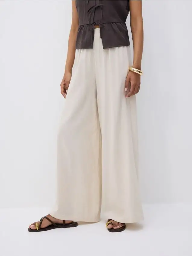 Pantaloni a gamba larga Colore panna