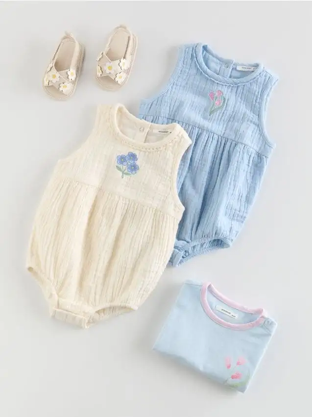 Body in mussola ricamato Colore panna