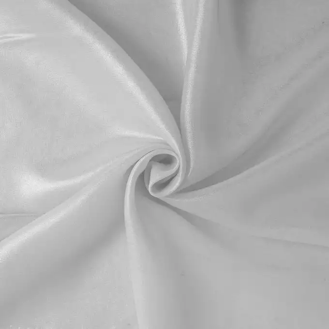 Tessuto organza rivestito bianco