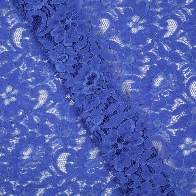 Tessuto pizzo cablato fiori blu