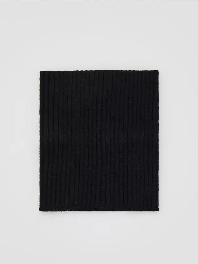 Scaldacollo a coste in misto viscosa Colore nero