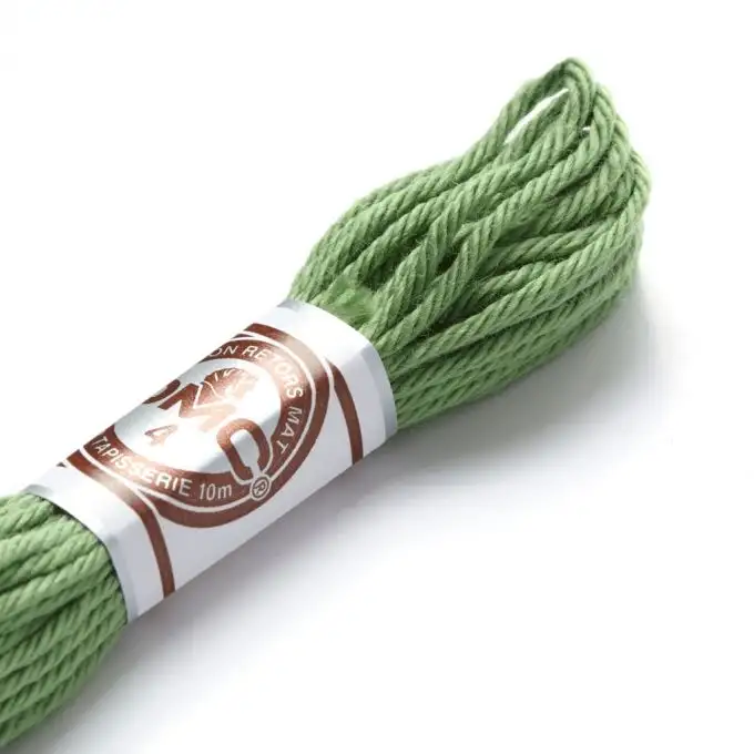 Filo da ricamo ritorto opaco verde - COL 2562