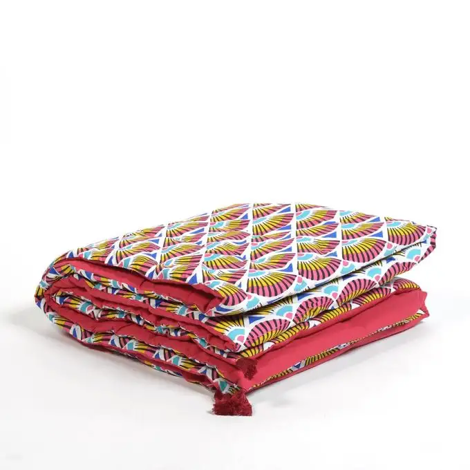 Coperta a ventagli rossi