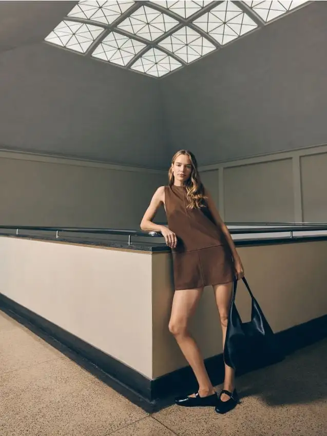 Ballerine in pelle con cinturino Colore nero