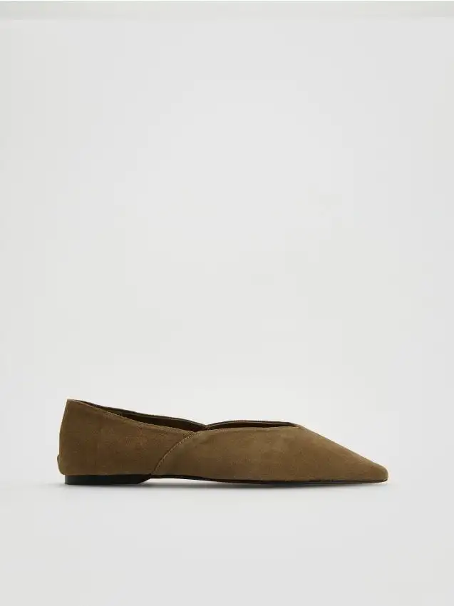 Ballerine in pelle scamosciata Colore beige