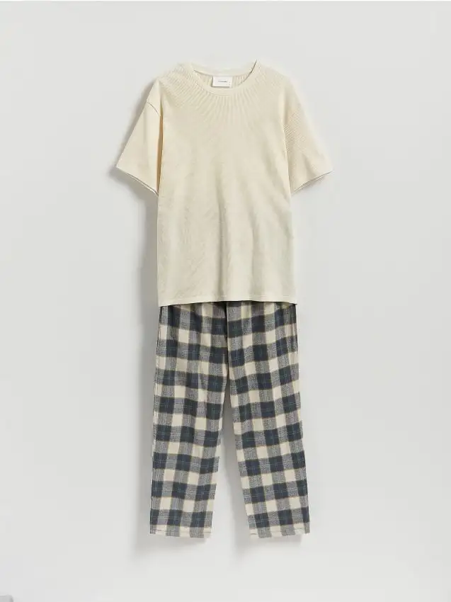 Pigiama due pezzi Colore nude