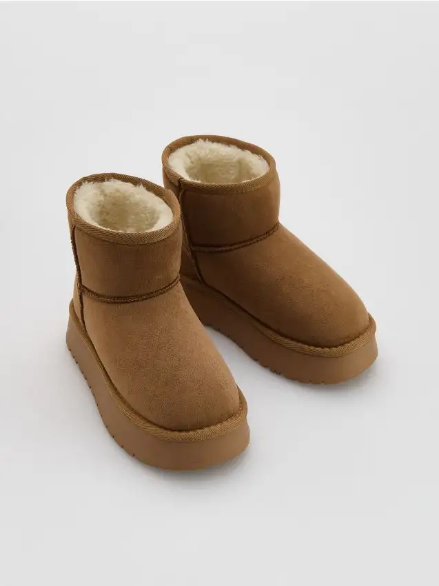 Stivaletti foderati caldi Colore marrone