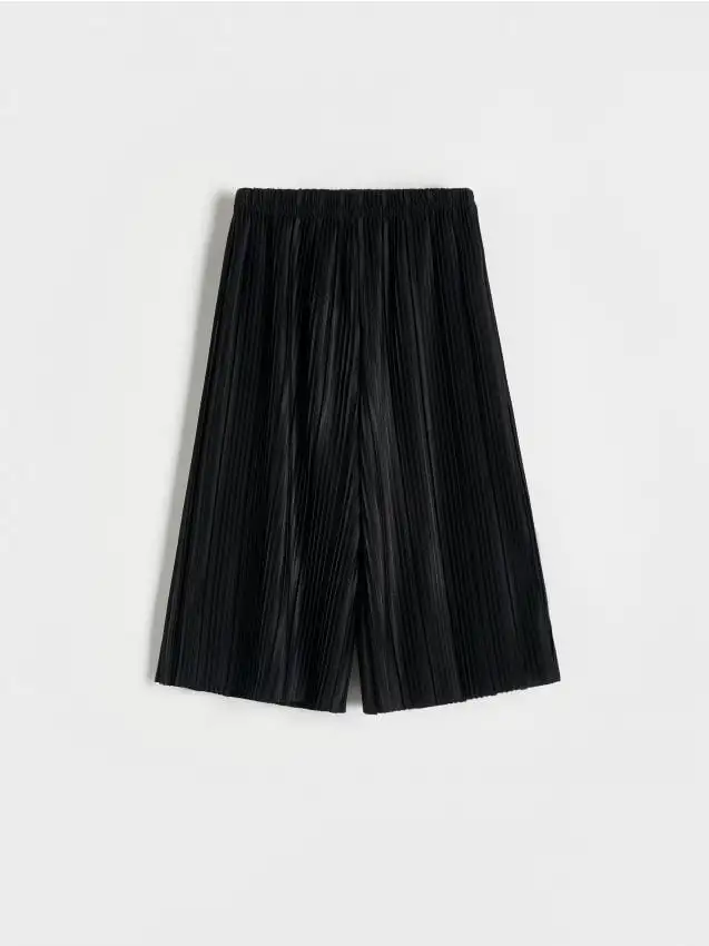 Pantaloni culotte con pieghe Colore nero