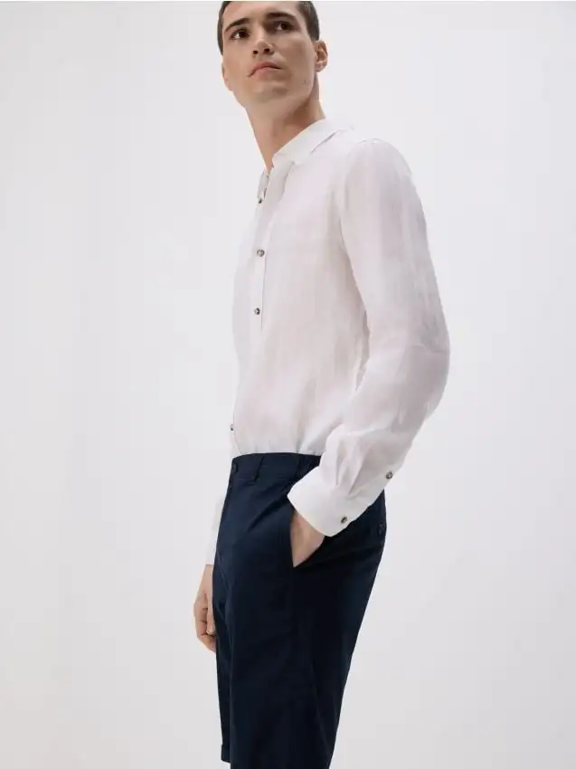 Pantaloncini chino slim Colore blu scuro