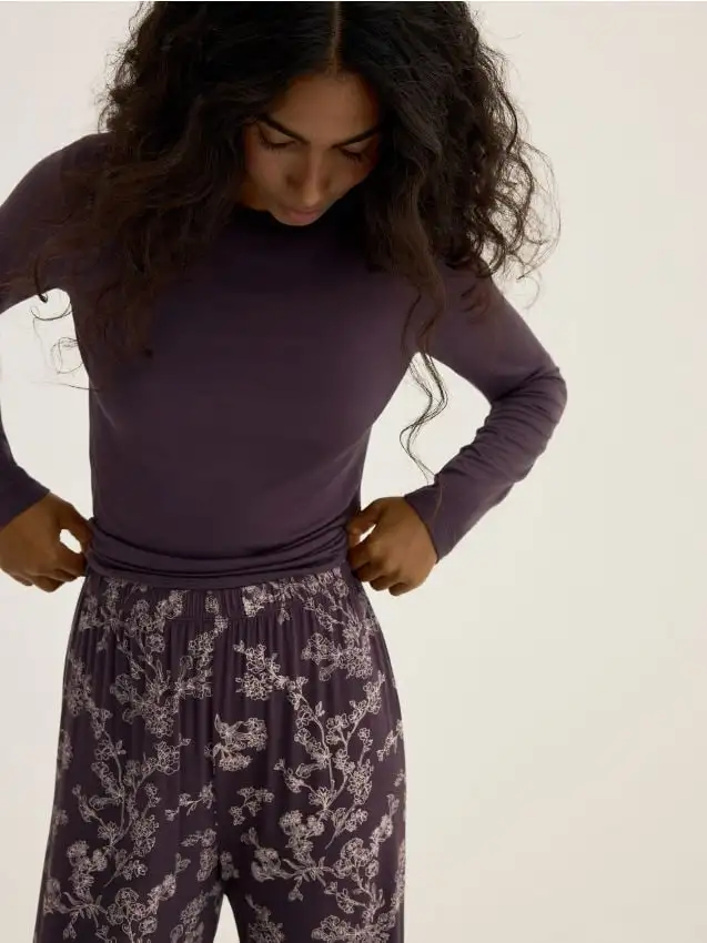 Pigiama in viscosa Colore viola scuro