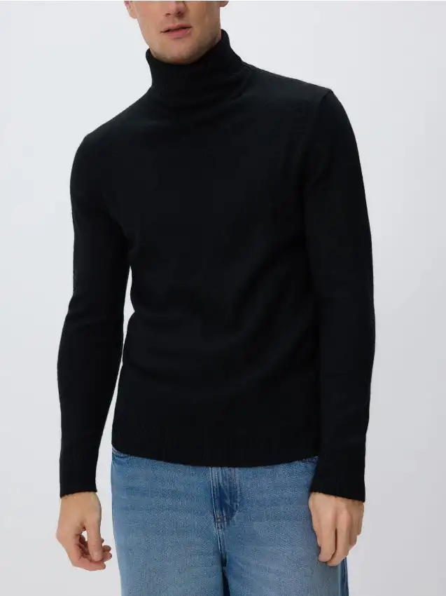 Maglione in lana misto merino Colore nero