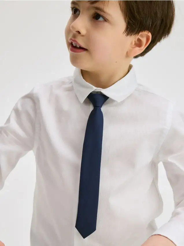 Camicia elegante con cravatta Colore bianco