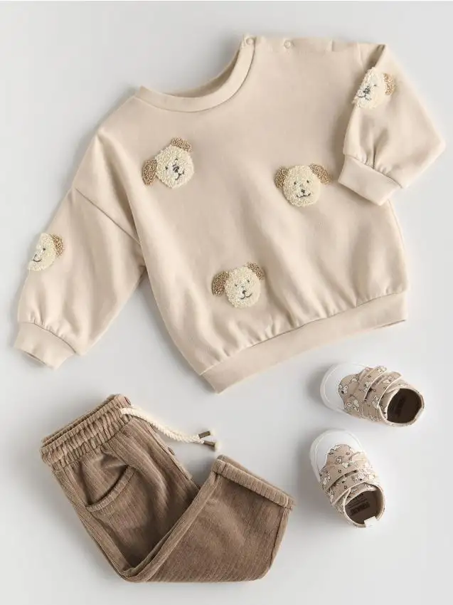 Felpa con dettagli ricamati Colore beige