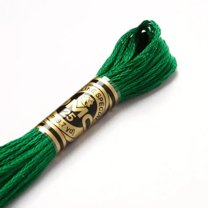 Filato mouliné da ricamo tonalità verdi COL 909