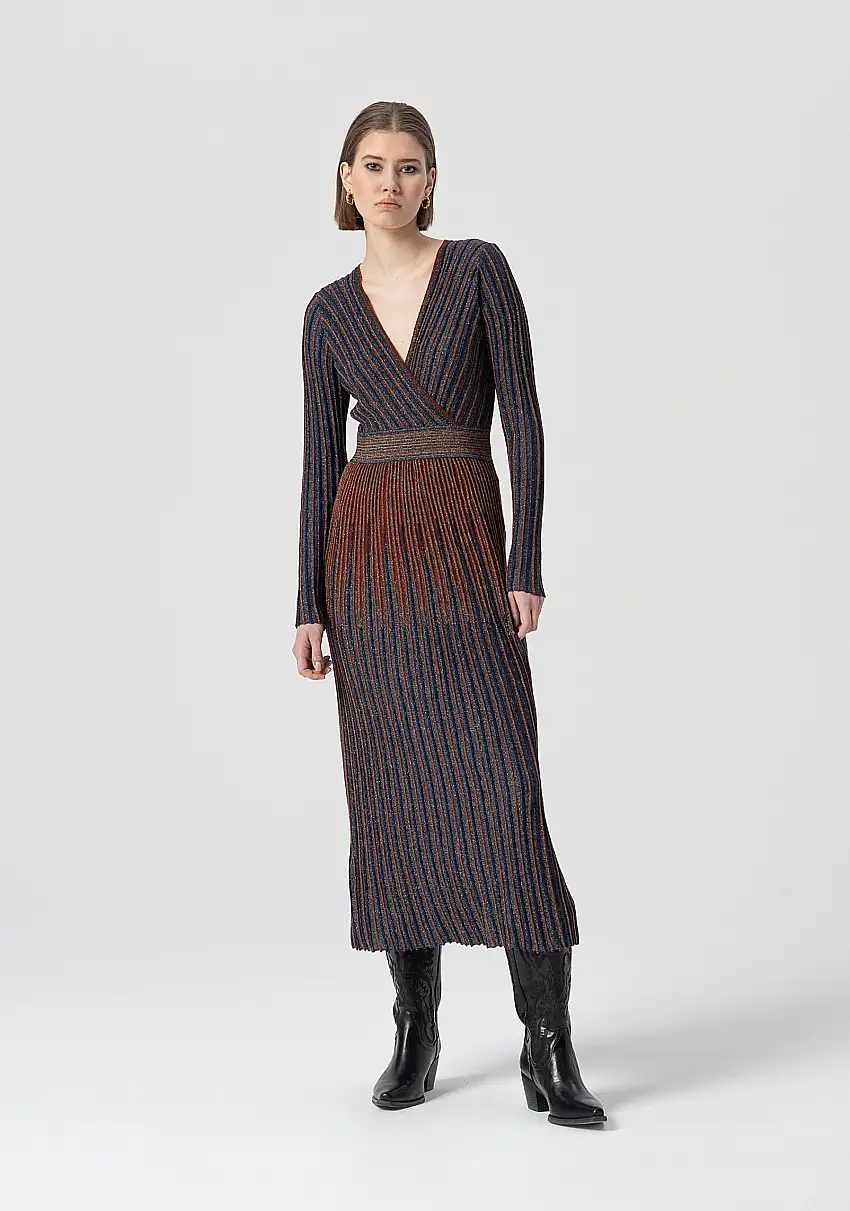 Abito regular midi in maglia con lana e lurex