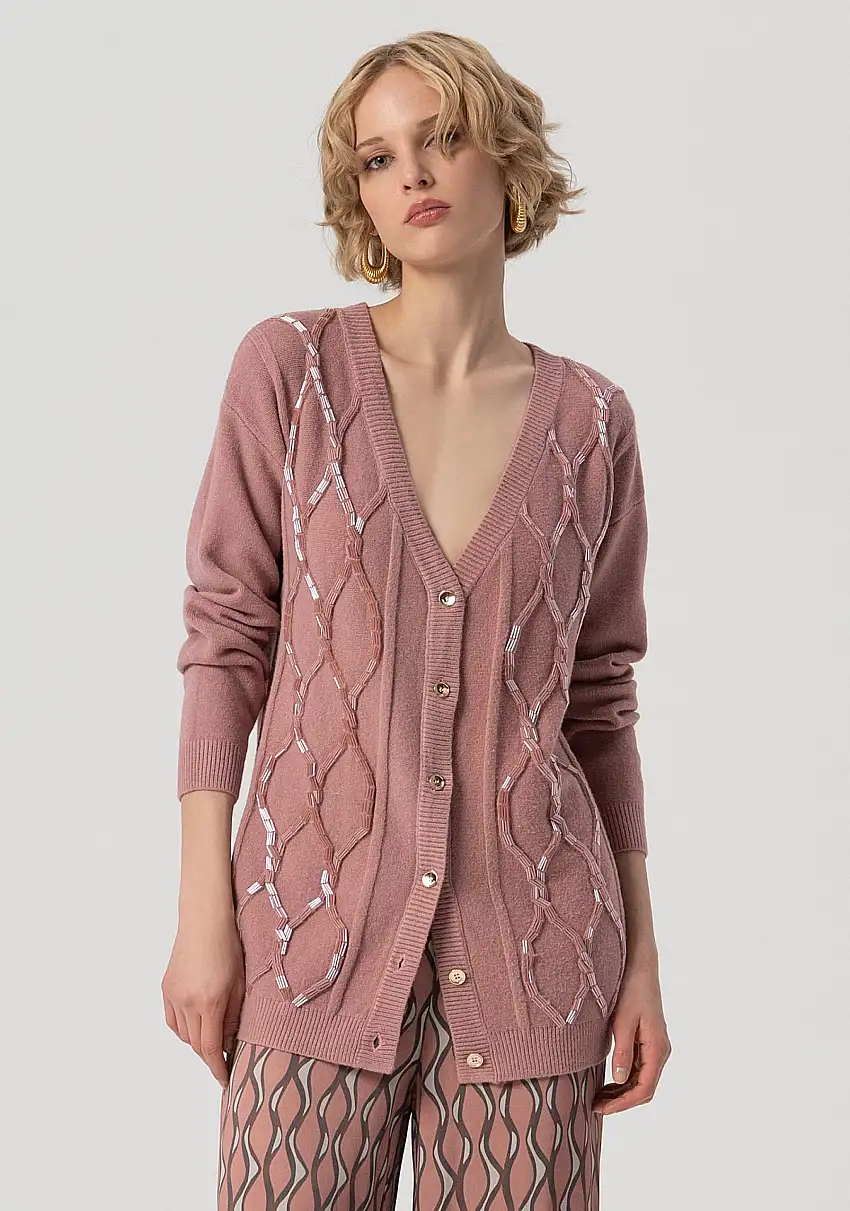 Cardigan over con punto treccia e baguette applicate