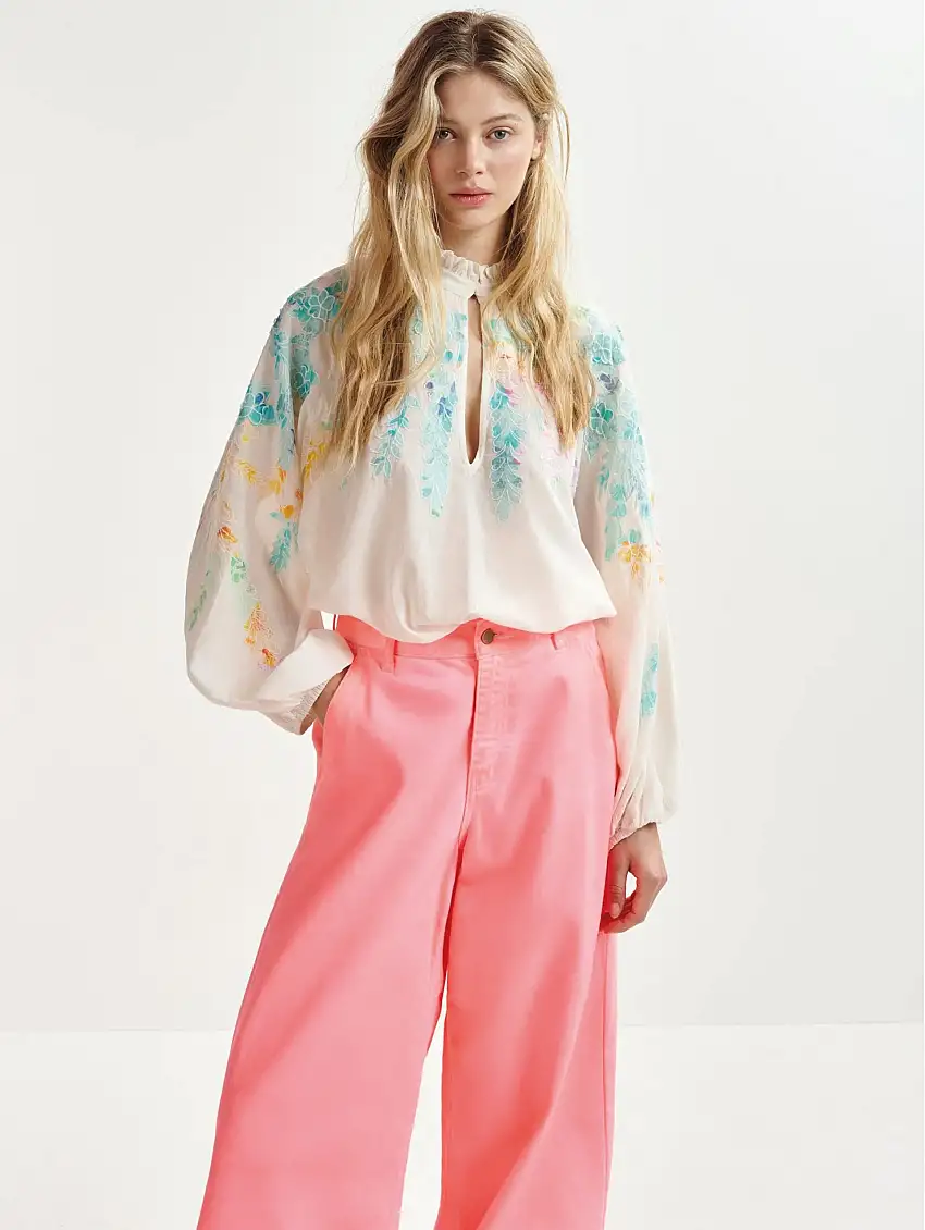 Top con Maniche a Palloncino e Ricami Floreali Bianco