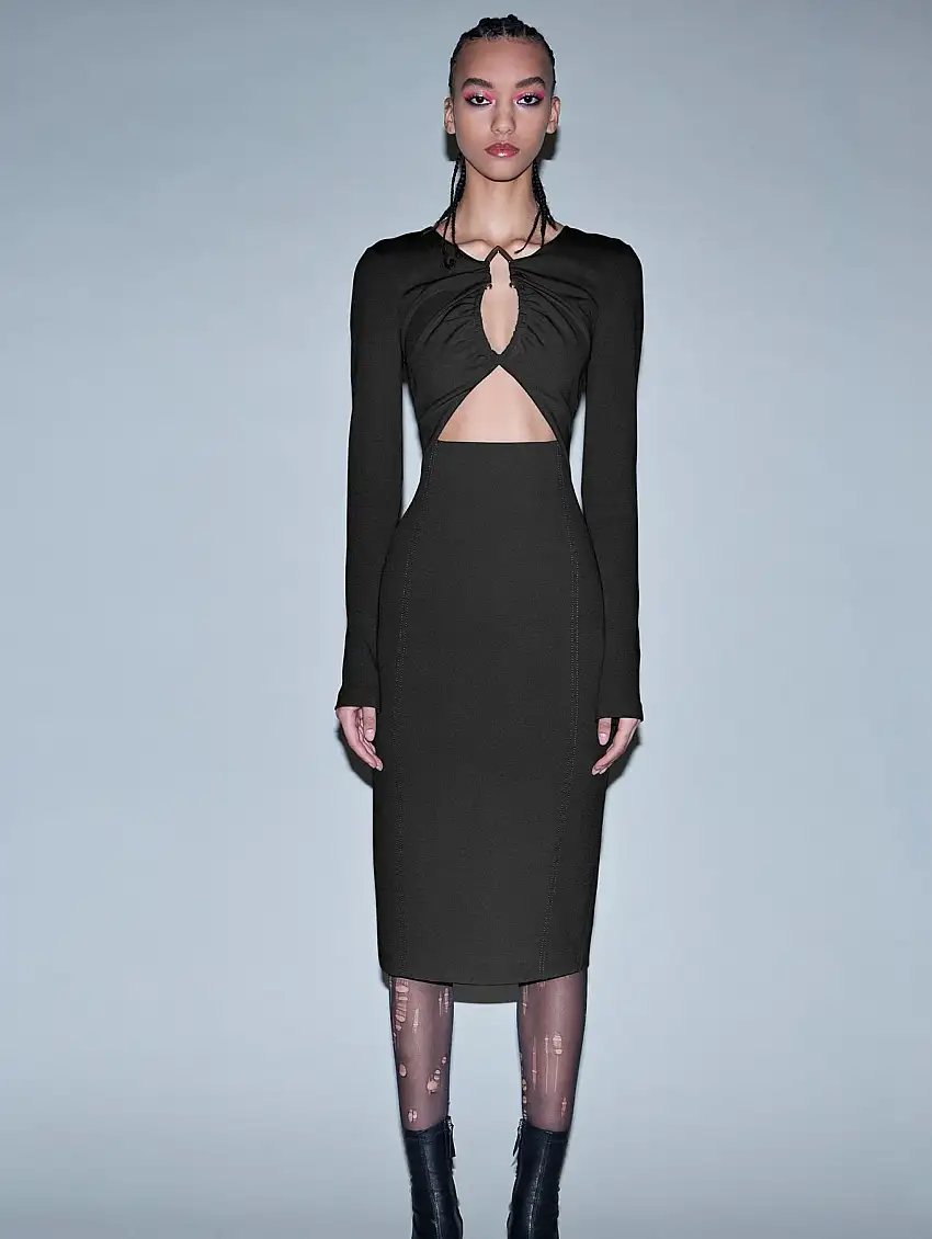 Abito Aderente con Scollo a Goccia Nero
