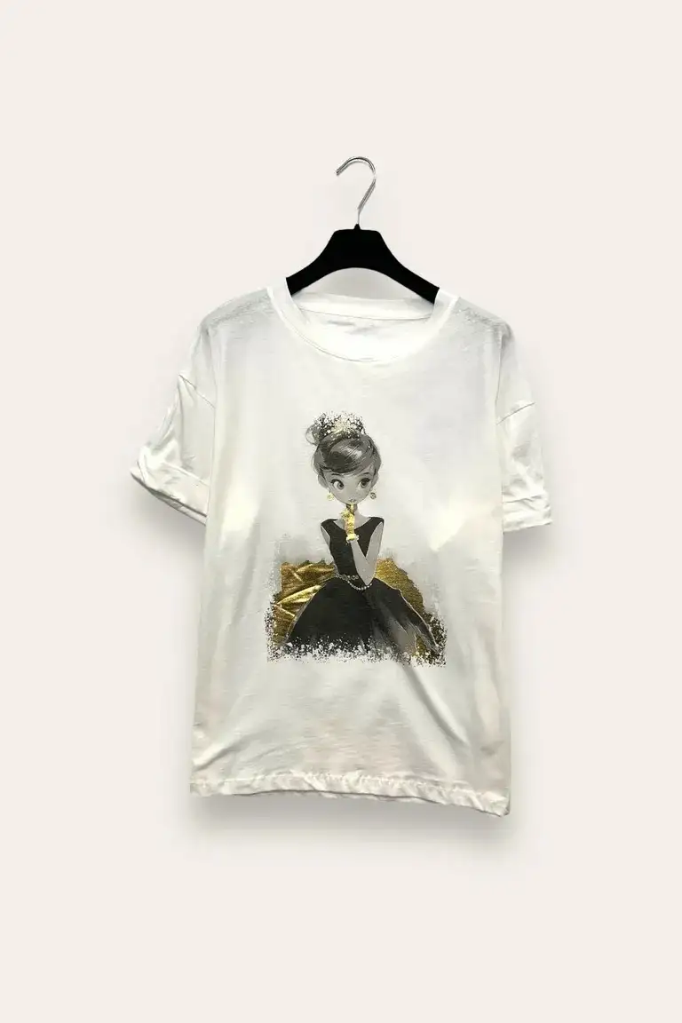 T-shirt con una principessa