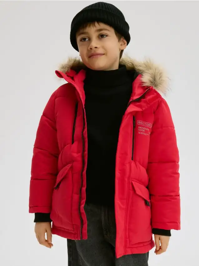 Giacca isolante con cappuccio Colore rosso