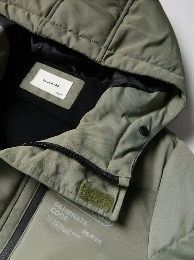 Giacca isolante con cappuccio Colore verde polveroso