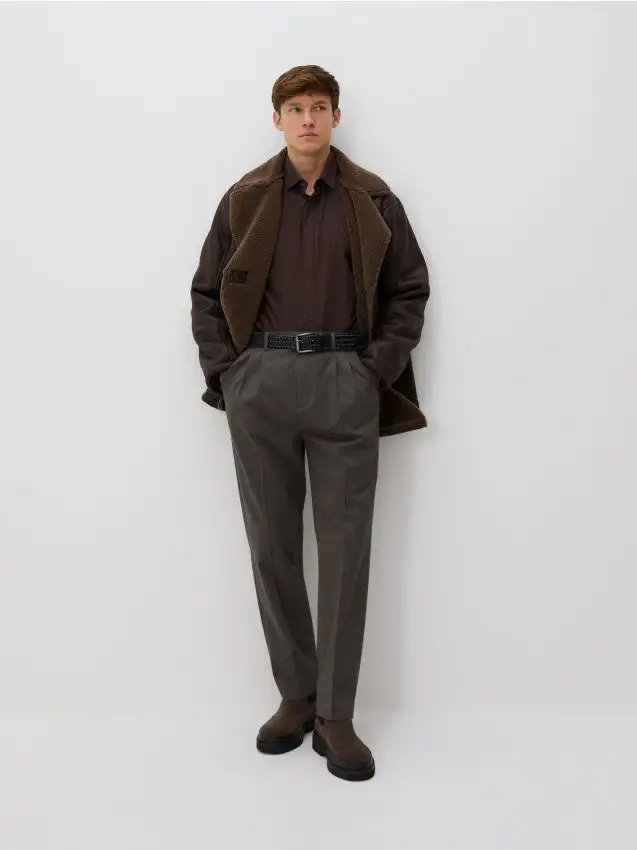 Pantaloni con cintura intrecciata Colore grigio scuro